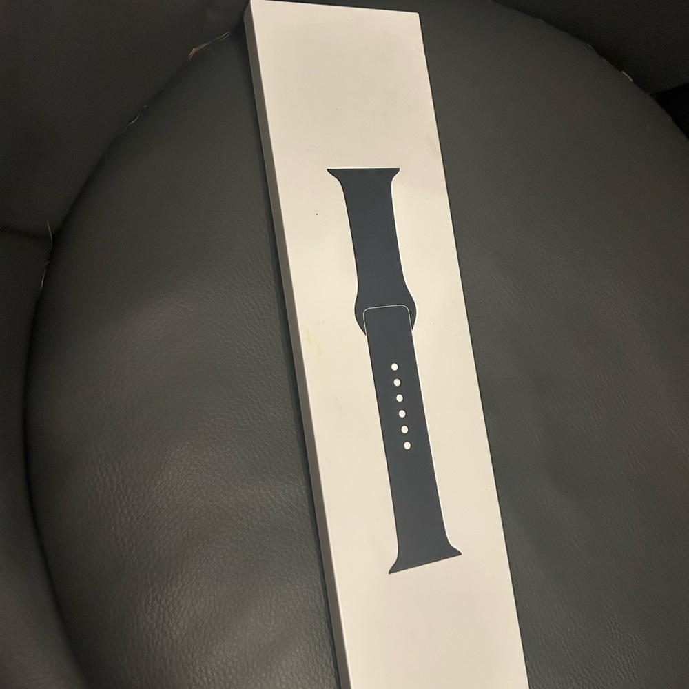 Apple Watch Spot Band in Black